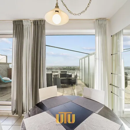 Summer With Big Sunny Terrace Apartment